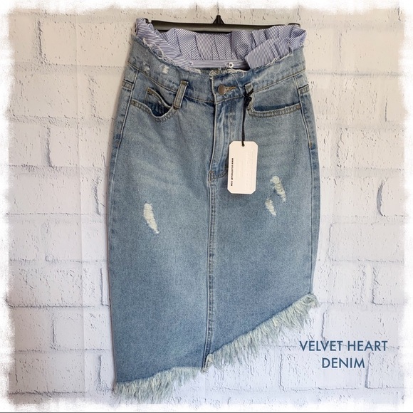 VELVET HEART Assymetrical Distressed Denim Skirt - Picture 2 of 8